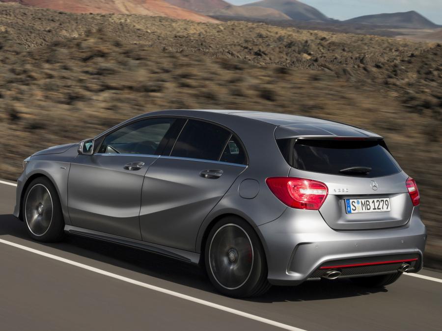  Mercedes-Benz A250 AMG Sport Package 2012 года  (фото 19 из 21)